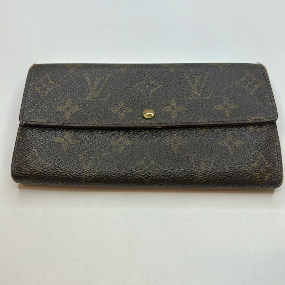 11154 Louis Vuitton